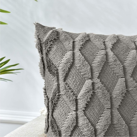 Light Grey Farmhouse Pillow Cover Furry Faux Luxury Soft Warm Pillow Case Set - Picture 3 of 6